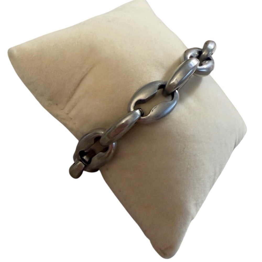 #684 Chunky Silver-Tone Oval Link Chain Bracelet